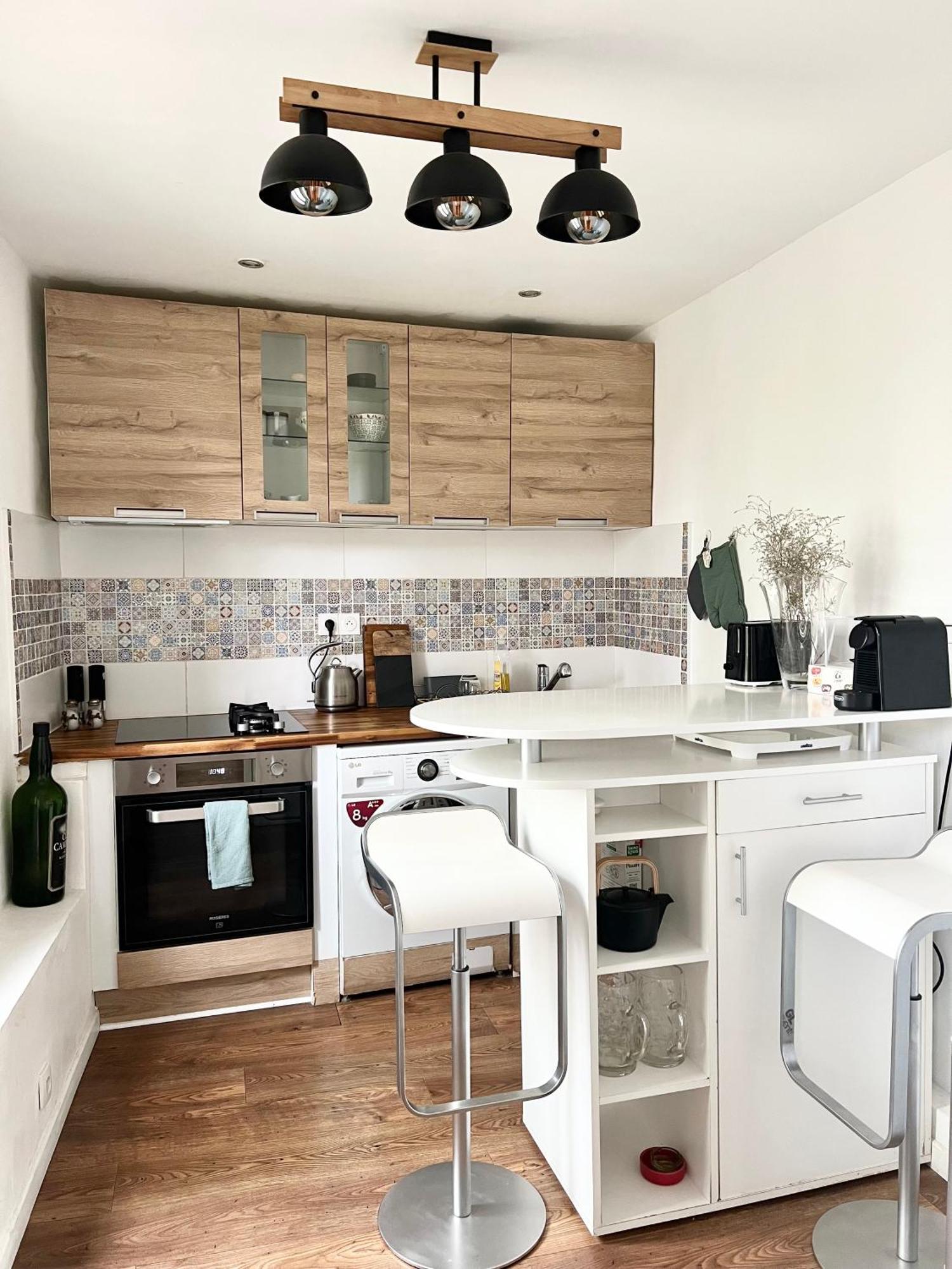 Appartement RÉNOVÉ, vue SUR Palais des Papes, terrasse et WIFI TROISIEME ETAGE à Avignon Extérieur photo